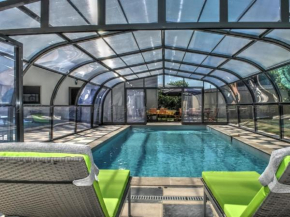 Grande maison moderne avec piscine à Tours, proche du centre-ville et de la Loire à Vélo - FR-1-381-231